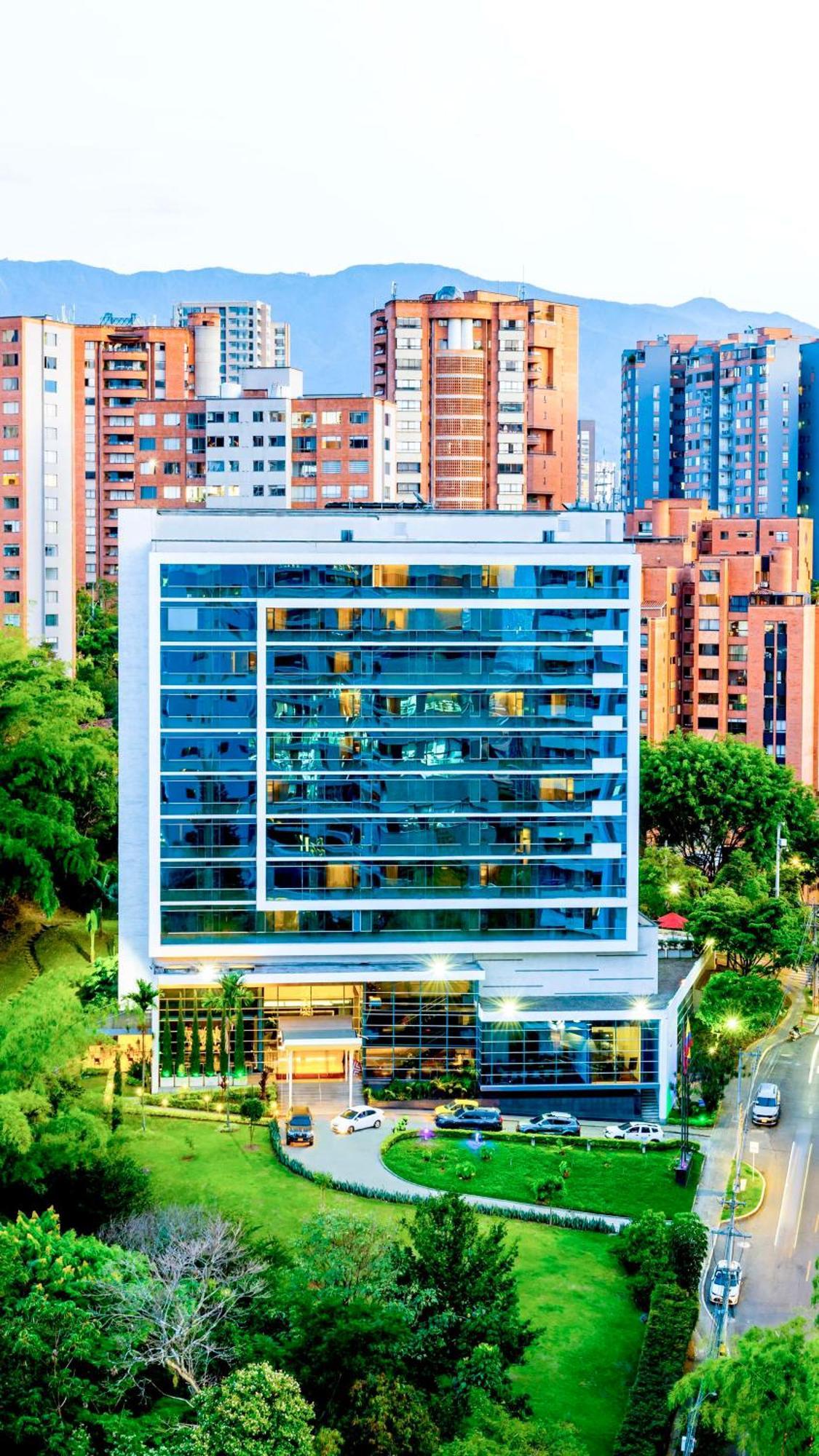 Hotel Nh Collection Medellin Royal Exterior foto